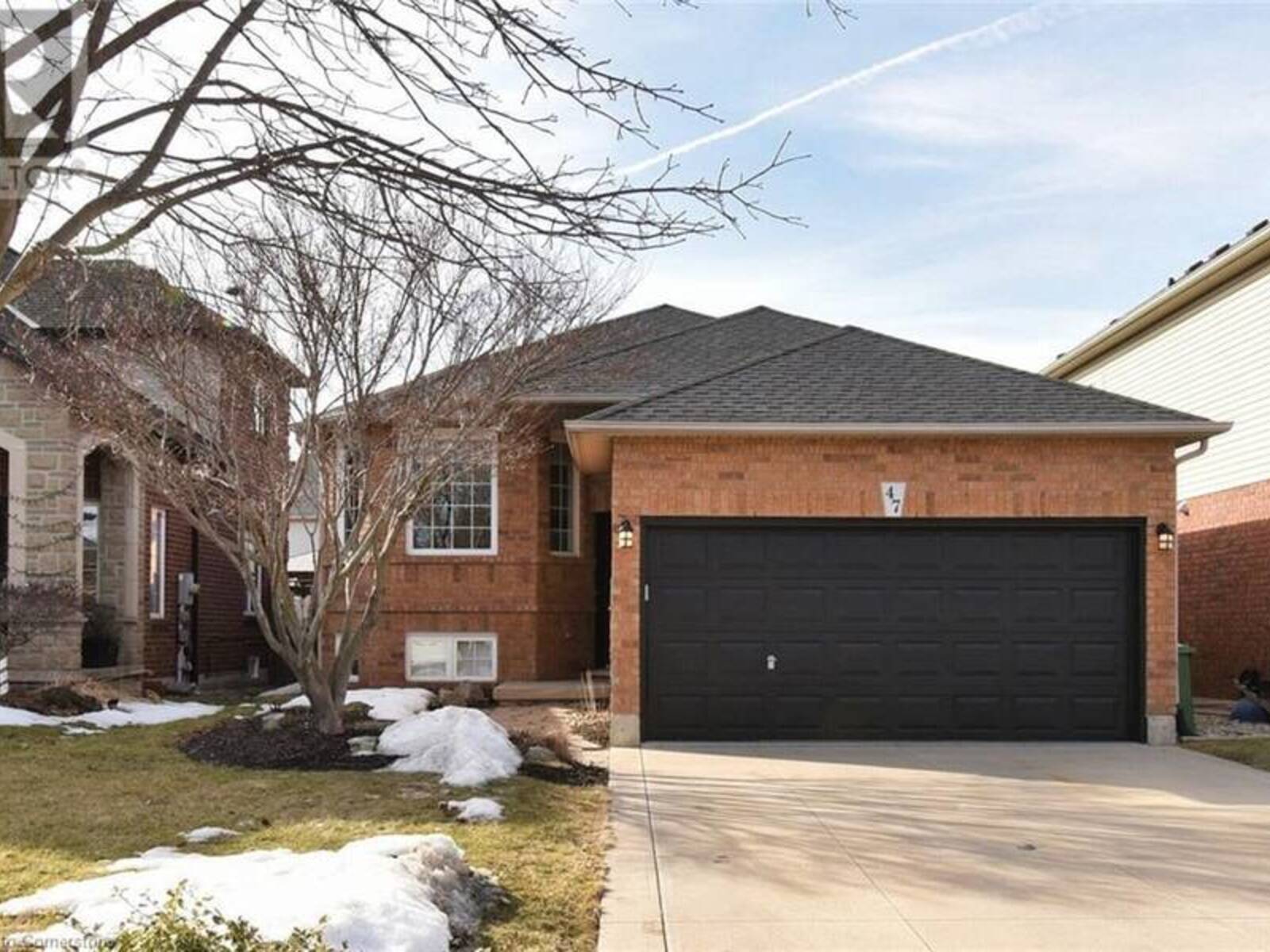 47 ERINGATE Drive, Hamilton, Ontario L8J 3Y4