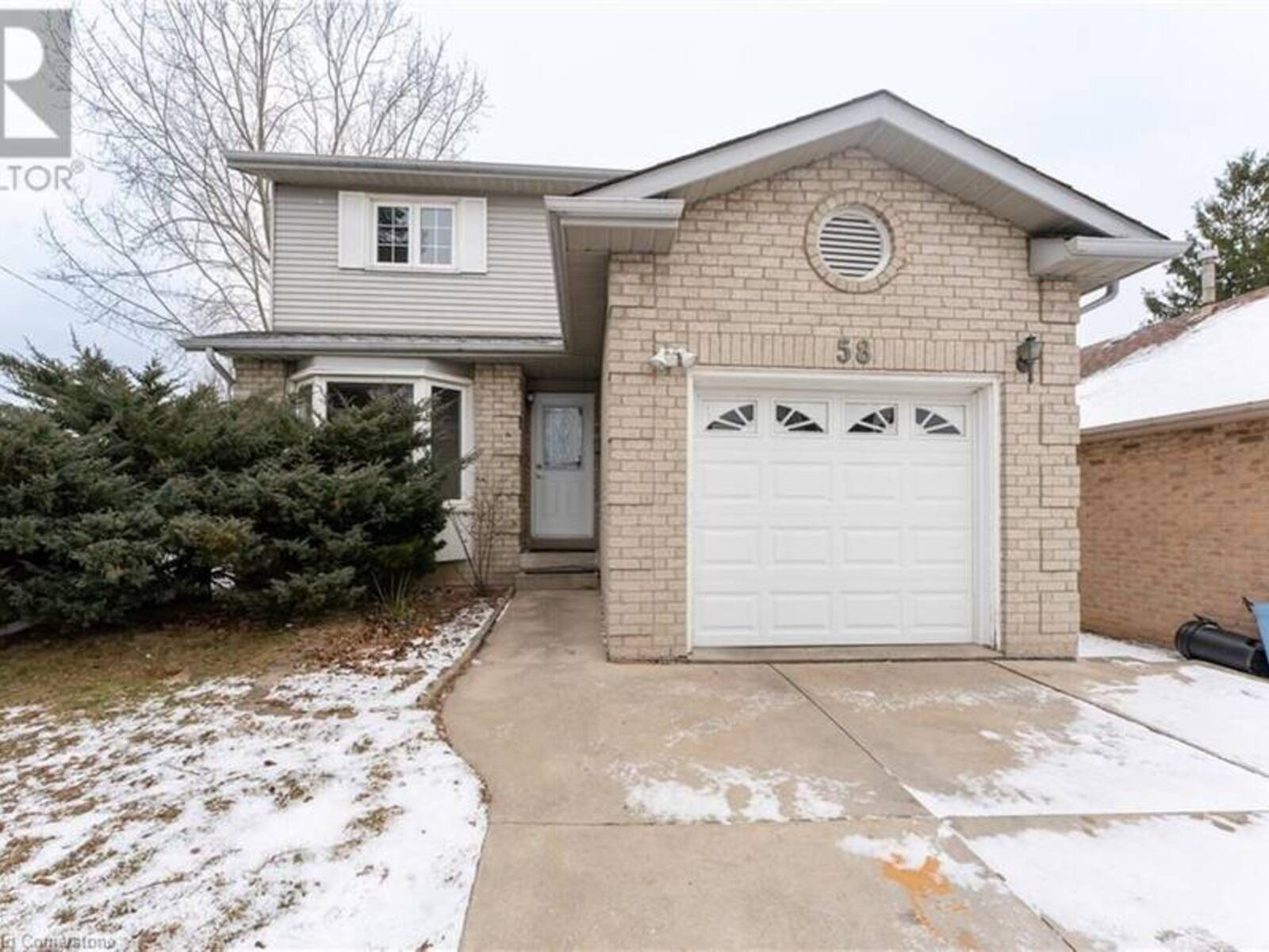 58 NOVOCO Drive, Hamilton, Ontario L9C 7E8