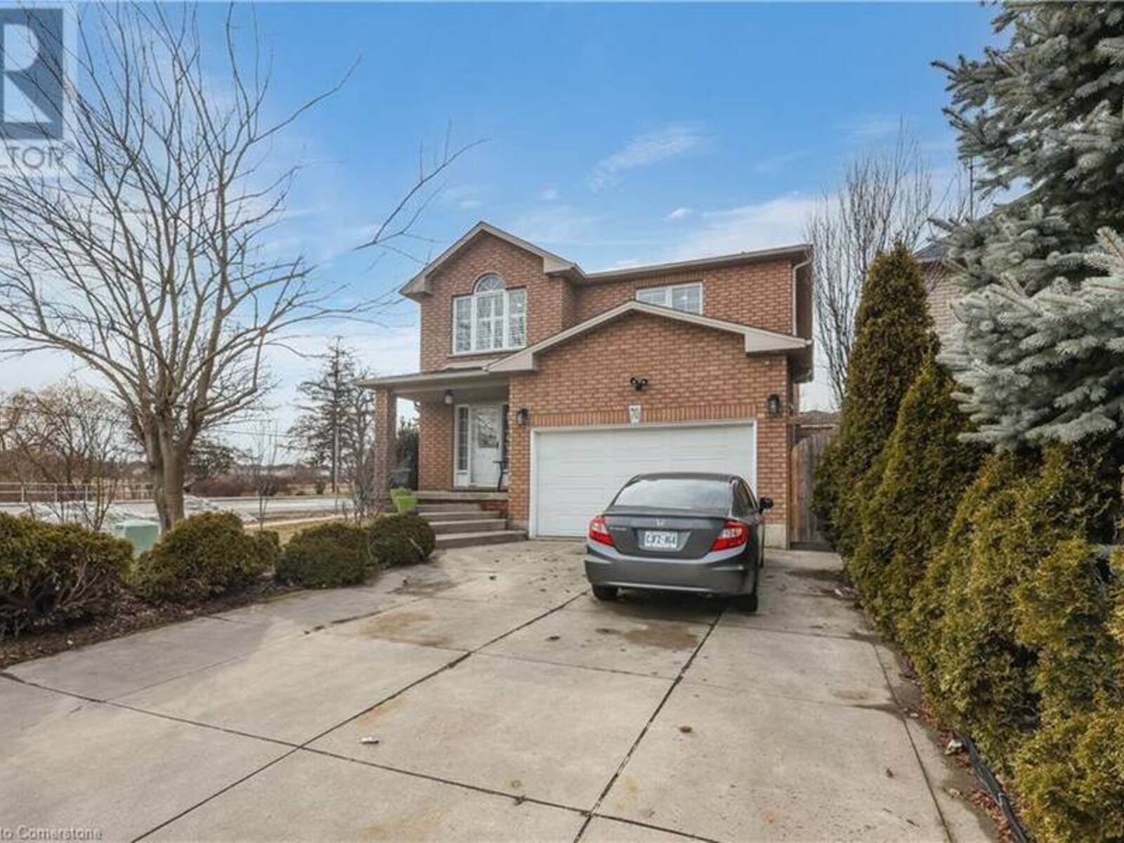 70 MASSENA Drive, Hamilton, Ontario L9B 2J3