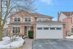 2060 HUNTERS WOOD Drive | Burlington Ontario | Slide Image Four