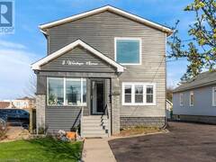 3 WARDROPE Avenue Hamilton Ontario, L8G 1R9