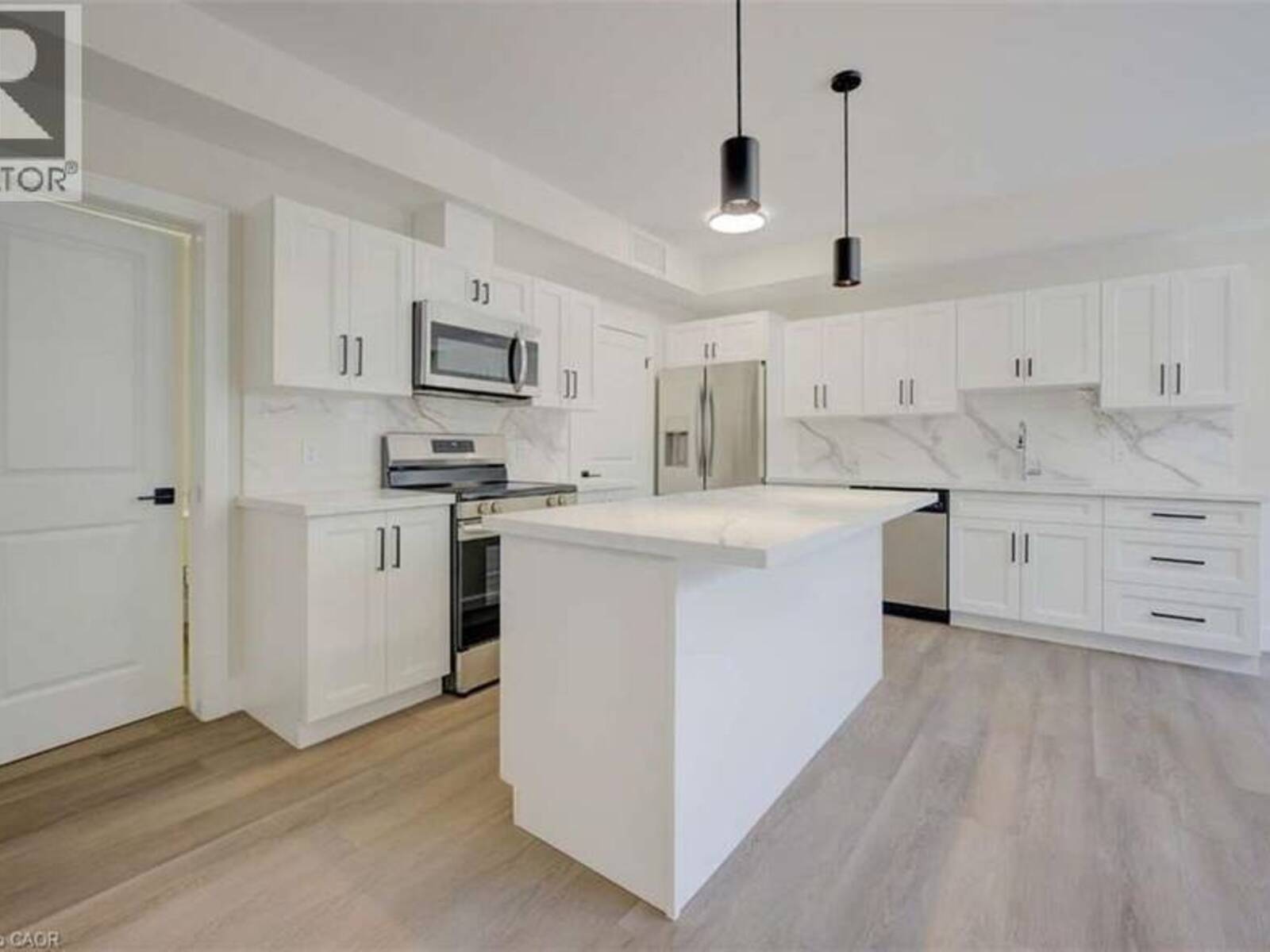 17 PETER Street Unit# 1, Kitchener, Ontario N2G 3J5