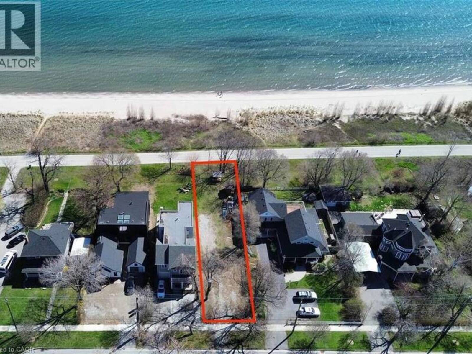 971 BEACH Boulevard, Hamilton, Ontario L8H 6Z7