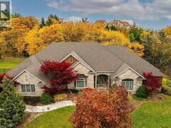 27 SUN Avenue Dundas Ontario, L9H 5A6
