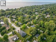 10 HAMILTON Street Bayfield Ontario, N0M 1G0