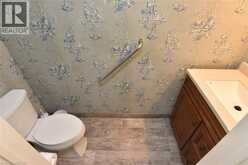 157 SILVERBIRCH Boulevard | Hamilton Ontario | Slide Image Eleven