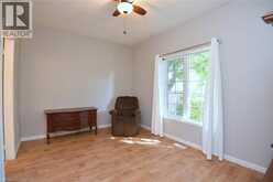 157 SILVERBIRCH Boulevard | Hamilton Ontario | Slide Image Thirteen