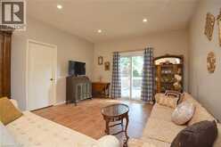 157 SILVERBIRCH Boulevard | Hamilton Ontario | Slide Image Three