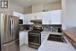 157 SILVERBIRCH Boulevard | Hamilton Ontario | Slide Image Eight