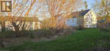 411-413 HIGHWAY 8 | Hamilton Ontario | Slide Image Nine