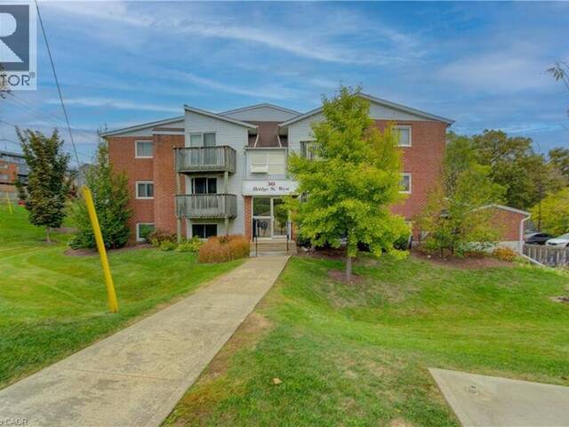 30 BRIDGE Street W Unit# 104 Kitchener Ontario, N2K 1K4 - 2 Bedrooms Condo For Sale