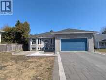 6 GAGNON Court | North Bay Ontario | Slide Image One