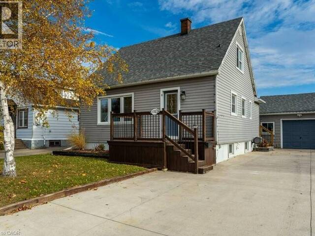 6782 DORCHESTER Road Niagara Falls Ontario, L2G 5T9 - 4 Bedrooms Home For Sale