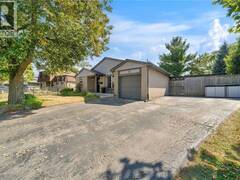 23 BISMARK Drive Cambridge Ontario, N1S 4E6