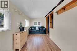 17 MAPLE Lane | Selkirk Ontario | Slide Image Three
