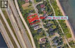 940-946 BEACH Boulevard | Hamilton Ontario | Slide Image Four