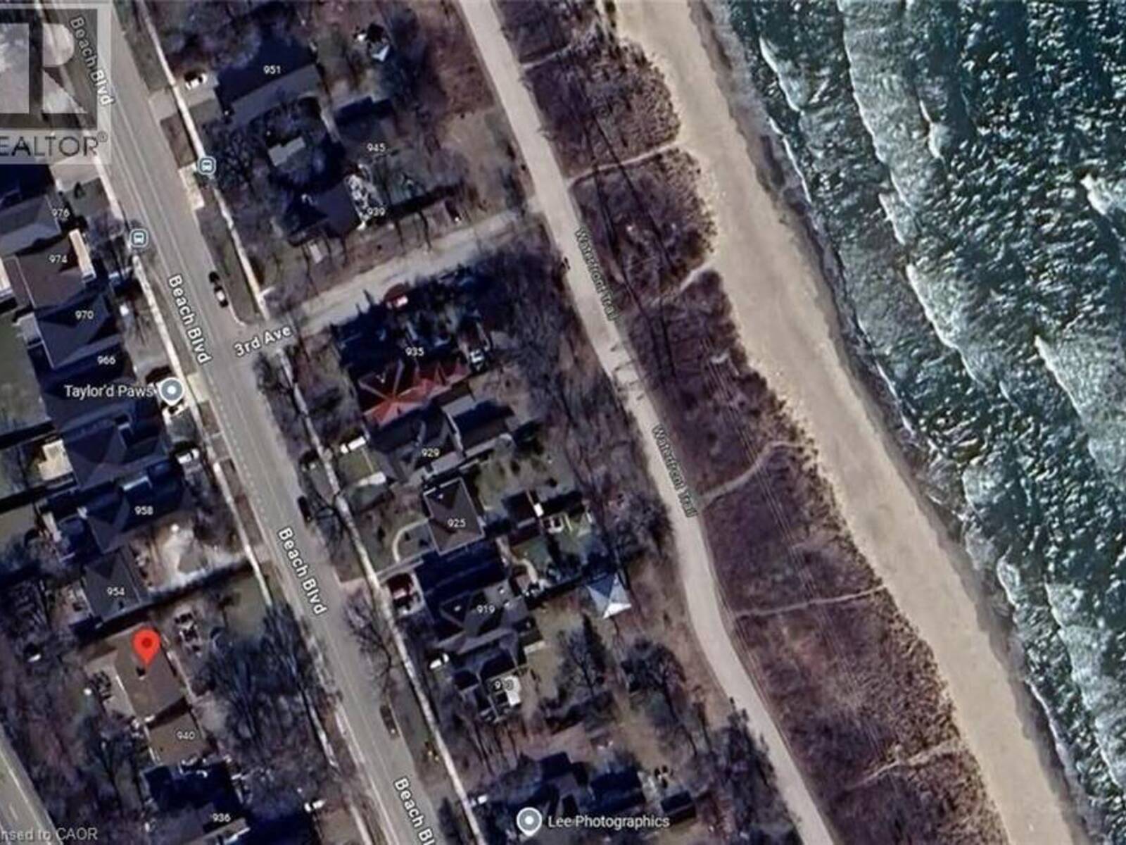 940-946 BEACH Boulevard, Hamilton, Ontario L8H 6Z4