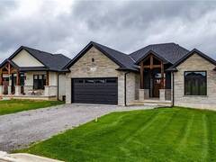 34 ANDREW Avenue Simcoe Ontario, N3Y 4Y8