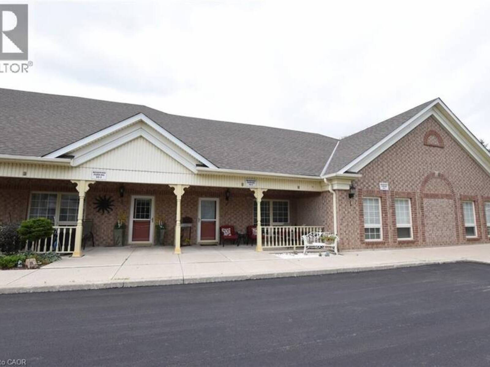 60 NATALIA Avenue Unit# 2, Hamilton, Ontario L0R 1W0