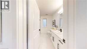 42 JULIE Court | London Ontario | Slide Image Thirteen