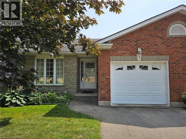74 WILSON Avenue Unit# 7 Delhi Ontario, N4B 3E7 - 2 Bedrooms Condo For Sale