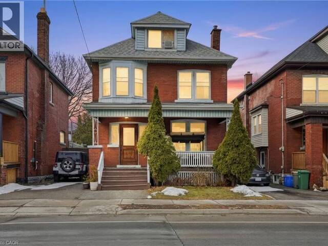 68 GAGE Avenue S Hamilton Ontario, L8M 3C9 - 5 Bedrooms Home For Sale