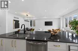 12 SHADY OAKS Trail | Hamilton Ontario | Slide Image Thirteen