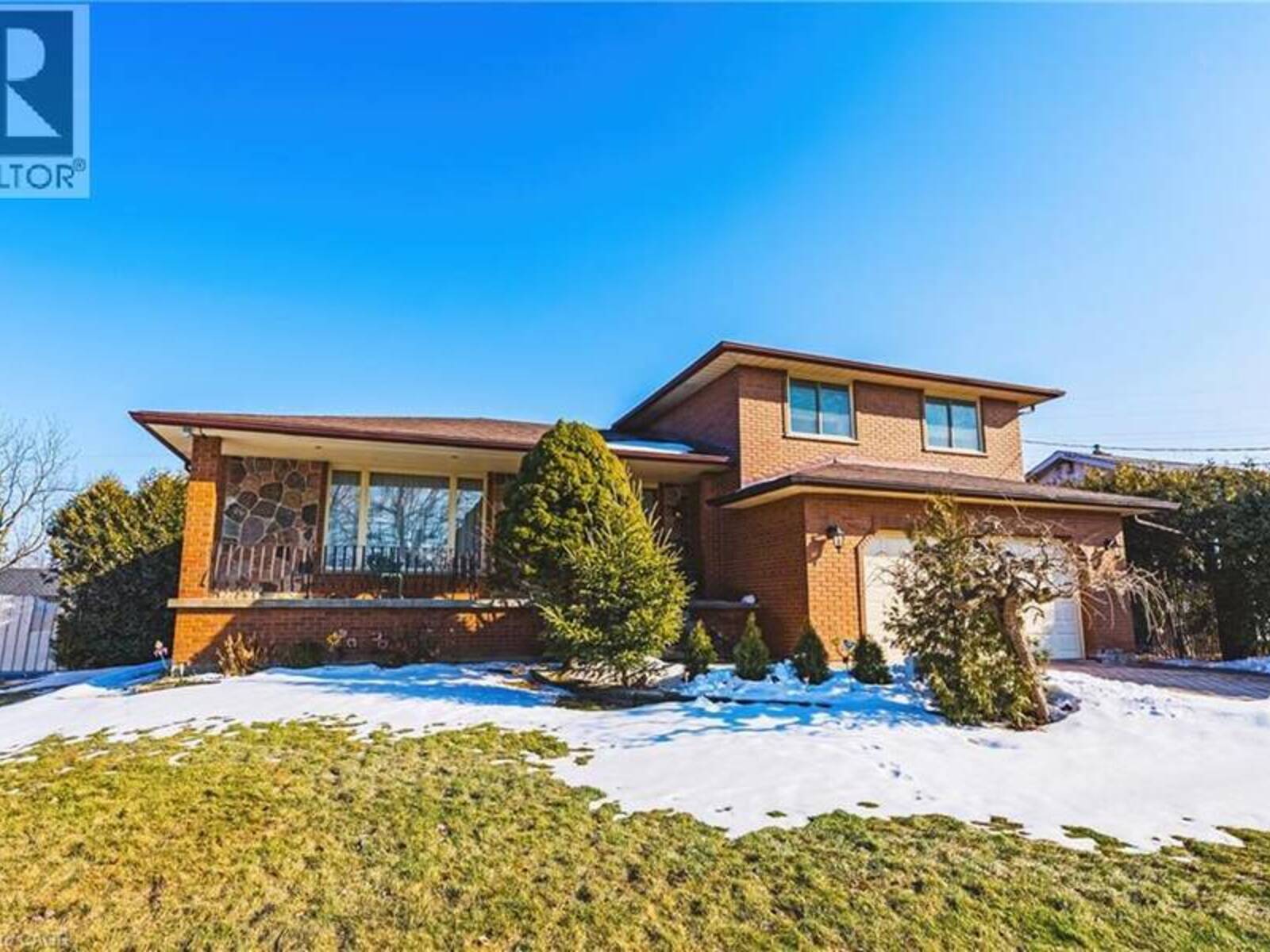53 GLOVER Road, Hamilton, Ontario L8W 3S8
