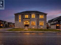 132 SETTLERS Road E Oakville Ontario, L6H 0Y3