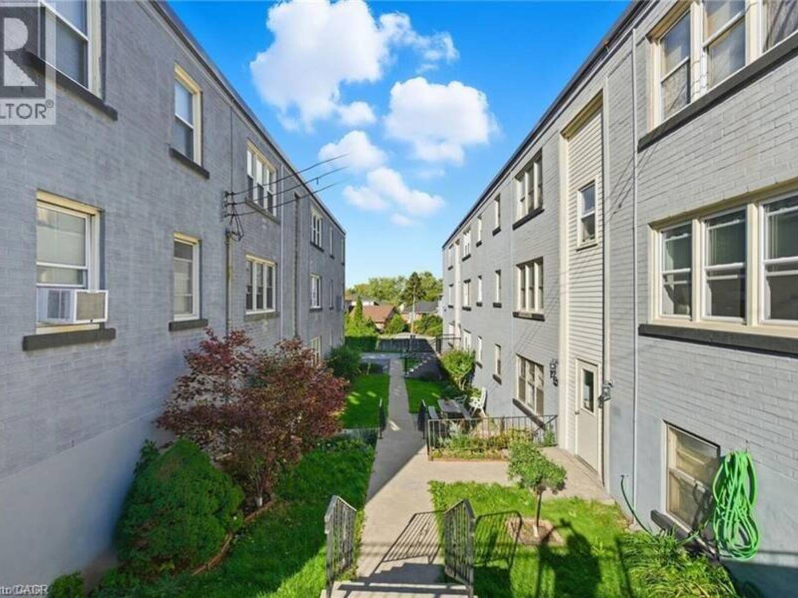 1759 KING Street E Unit# 33, Hamilton, Ontario L8K 1V6
