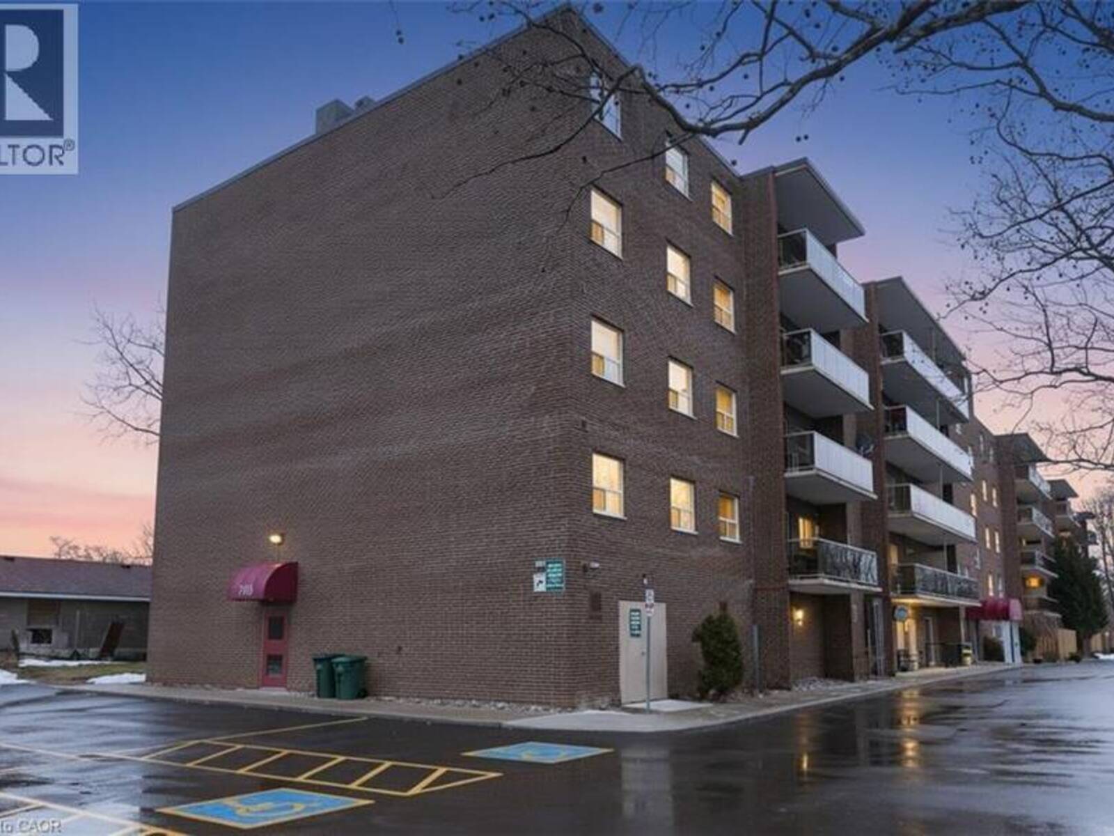 793 COLBORNE Street Unit# 205, Brantford, Ontario N3S 7J3
