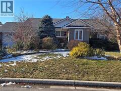 27 HEPBURN Avenue St. Thomas Ontario, N5R 4J4