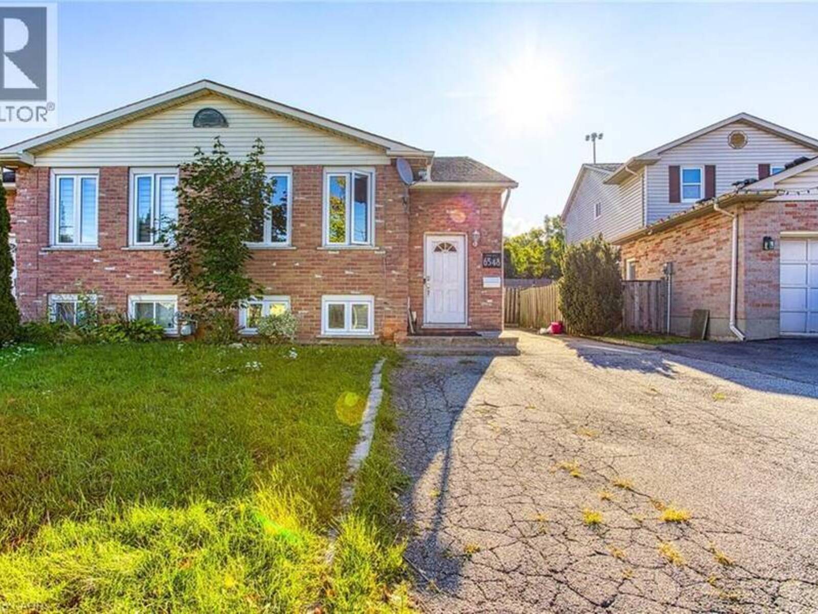 6548 LAGUNA Court, Niagara Falls, Ontario L2H 2W3