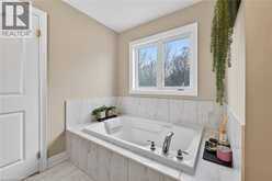 7809 HACKBERRY Trail E | Niagara Falls Ontario | Slide Image Twenty-eight