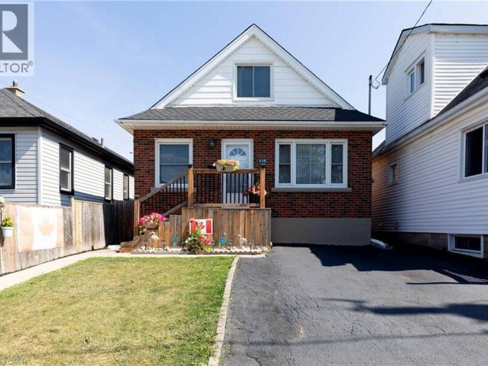118 JULIAN Avenue, Hamilton, Ontario L8H 5R7