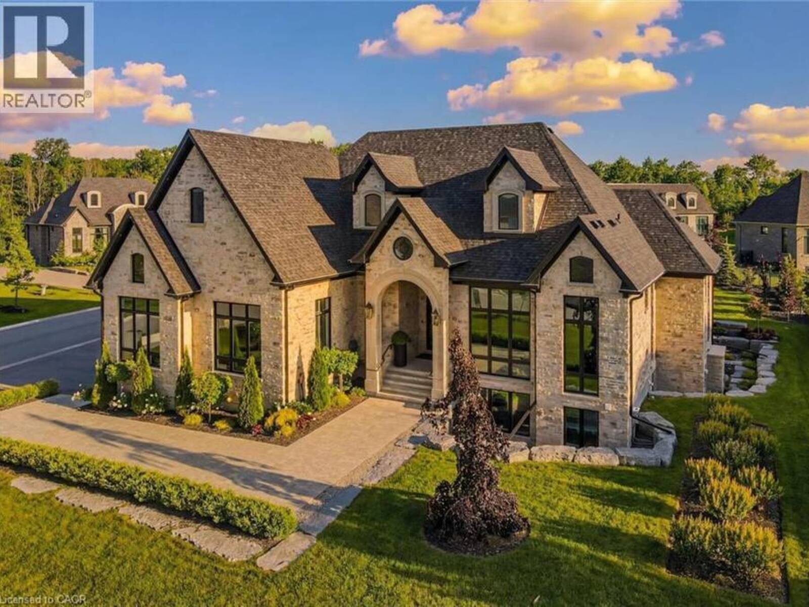 112 HERITAGE LAKE Drive, Puslinch, Ontario N0B 2J0