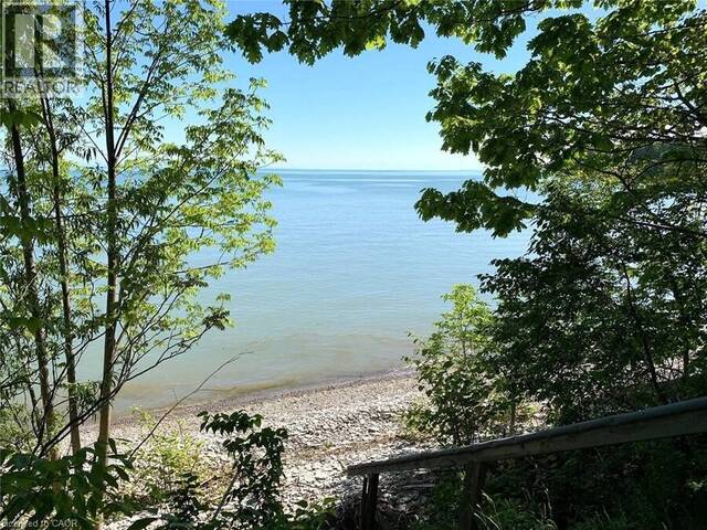 110 OLD LAKESHORE Road Port Dover Ontario, N0A 1N3 - 2 Bedrooms Waterfront Home For sale