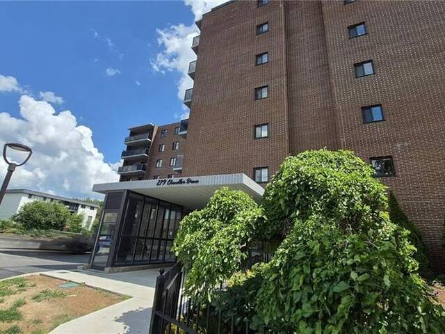 279 CHANDLER Drive Unit# 706 Kitchener Ontario, N2E 1X6 - 1 Bedroom Condo For Sale