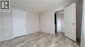 24 MACPHERSON Crescent | Hamilton Ontario | Slide Image Thirteen