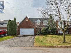 5134 OAKWOOD Avenue Beamsville Ontario, L0R 1B8