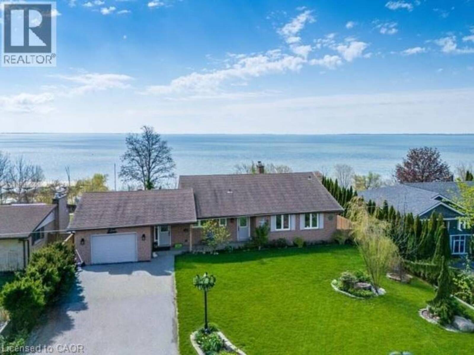 33 BEE Street, St. Williams, Ontario N0E 1P0