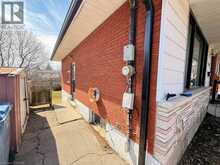 374 VICTORIA Road N | Guelph Ontario | Slide Image Four