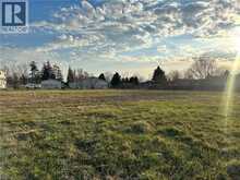 205 CROSS Street E | Dunnville Ontario | Slide Image Two
