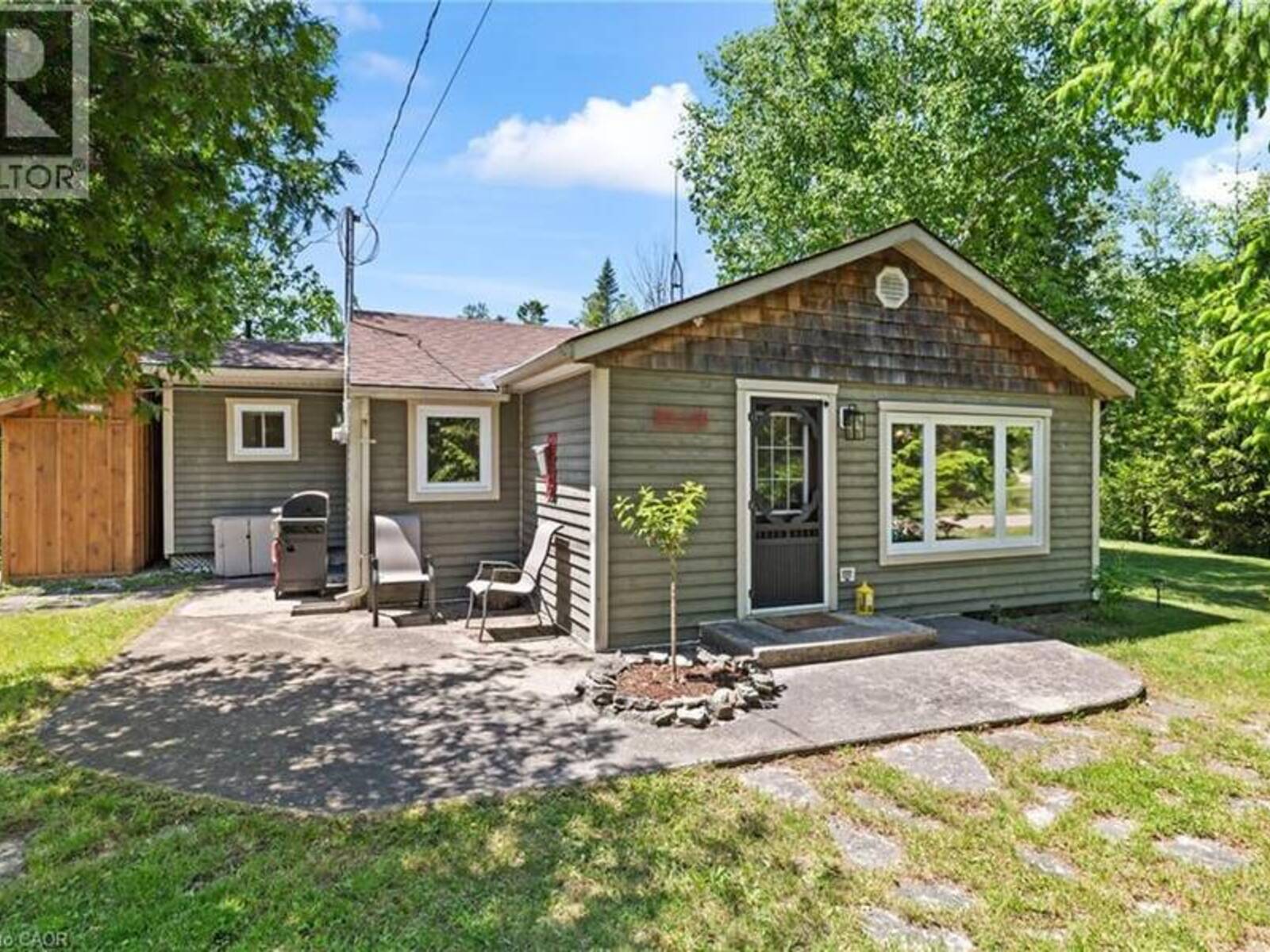 282 WIDGEON COVE Road, Georgian Bluffs, Ontario N0H 2T0