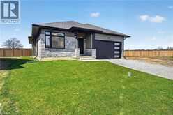 6192 CURLIN Crescent | Niagara Falls Ontario | Slide Image One