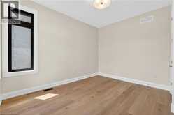 6192 CURLIN Crescent | Niagara Falls Ontario | Slide Image Five
