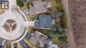 54 WOODCREST Court | Kitchener Ontario | Slide Image Forty-eight
