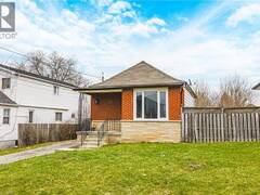 22 WORSLEY Road Hamilton Ontario, L8E 2E7