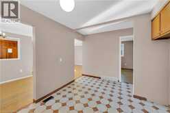 112 PURDY Crescent | Hamilton Ontario | Slide Image Thirteen