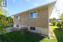 112 PURDY Crescent | Hamilton Ontario | Slide Image Thirty-four